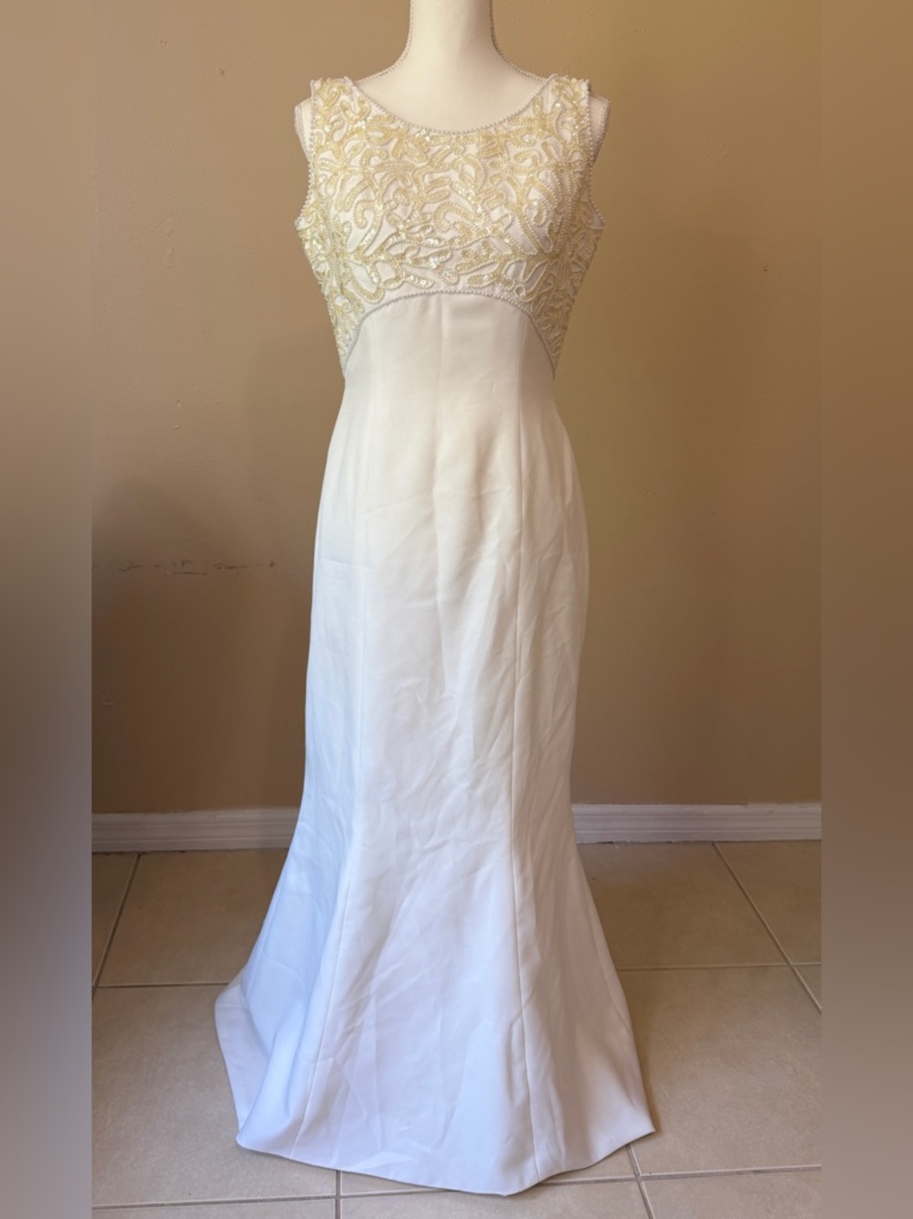 Lady Eleanor Sz 12 Ivory Pearl Sequins Beading Mermaid Cut Gown Wedding Dress